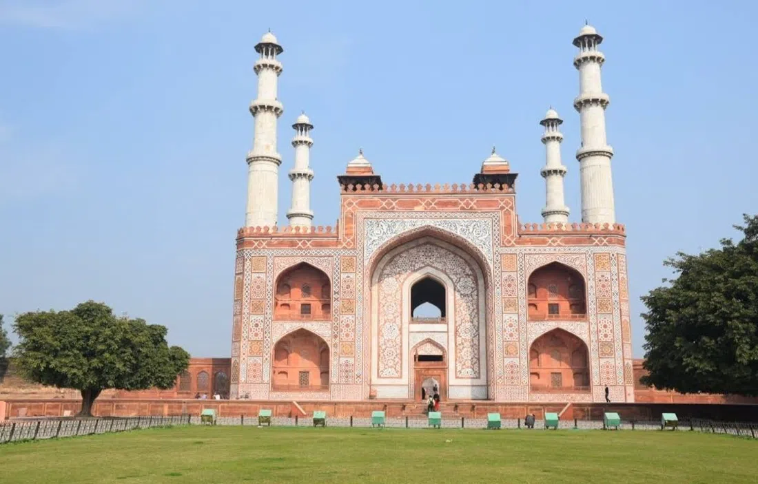Chini Ka Rauza, Agra