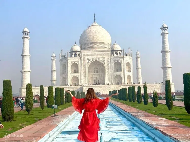 Taj Mahal — East Gate Sunrise Entry, Agra